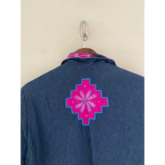VINTAGE MINNIE'S CLOSET Grandma Demin Jacket with Flower and Sequin Embroidery - Picture 5 of 6